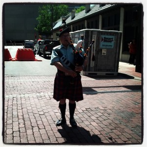 Street Performer bagpiper